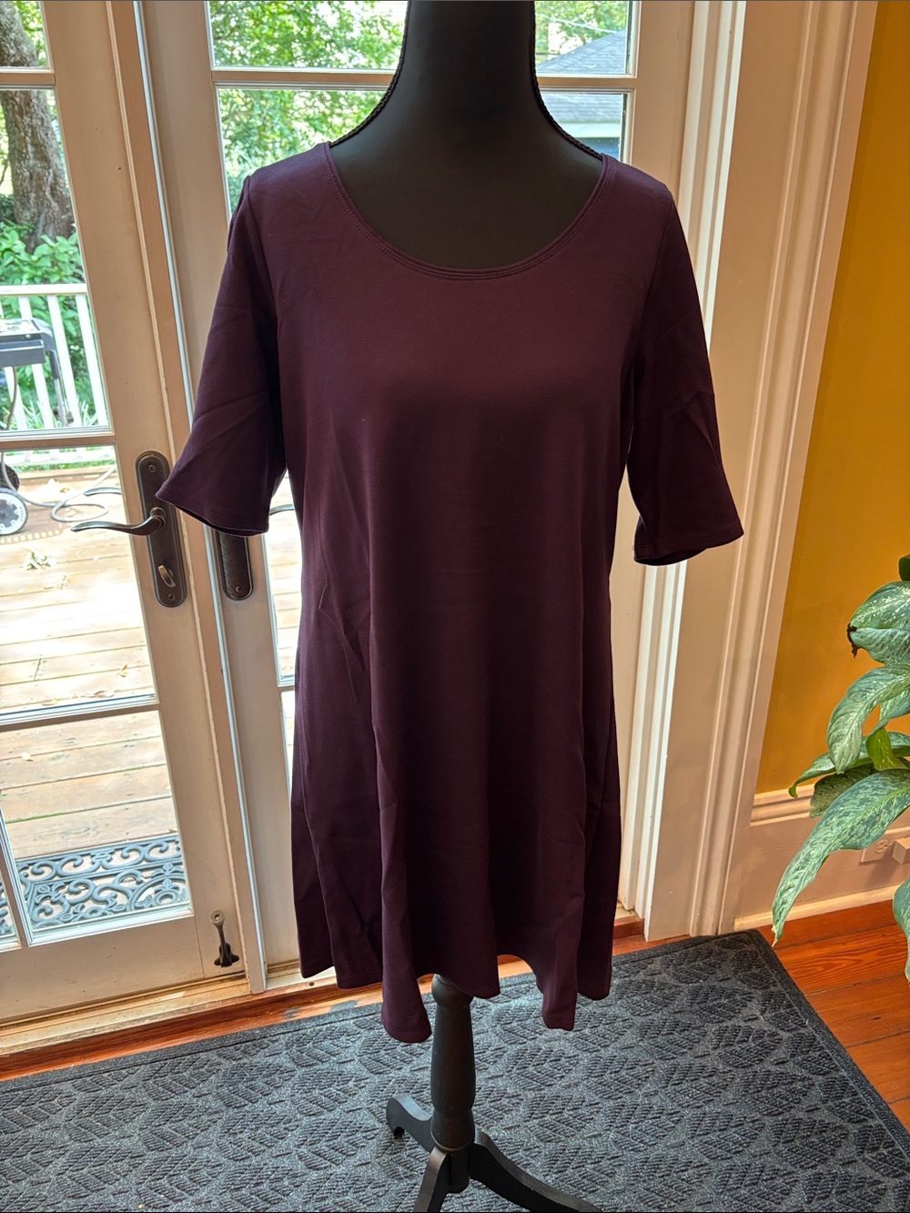 Women’s Scoop-Neck Mini Dress in Deep Plum